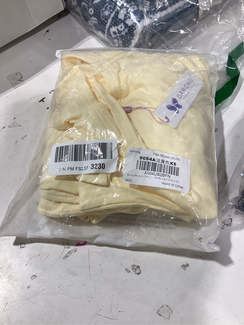 Condition photo showing New/Like New for darong women's 2 piece lounge sets sleeveless tank tops wide leg pants sets tracksuits matching outfit inseam(28''-29'') x-small light yellow