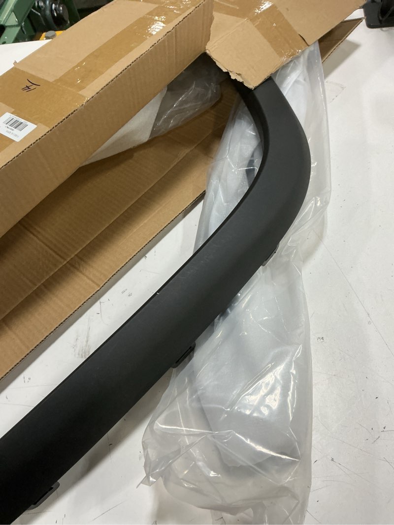 Condition photo showing Good Condition for MOTOKU Rear Driver Side Wheel Arch Molding Fender Flare Trim for Jeep Grand Cherokee 2011-2021, Grand Cherokee WK 2022