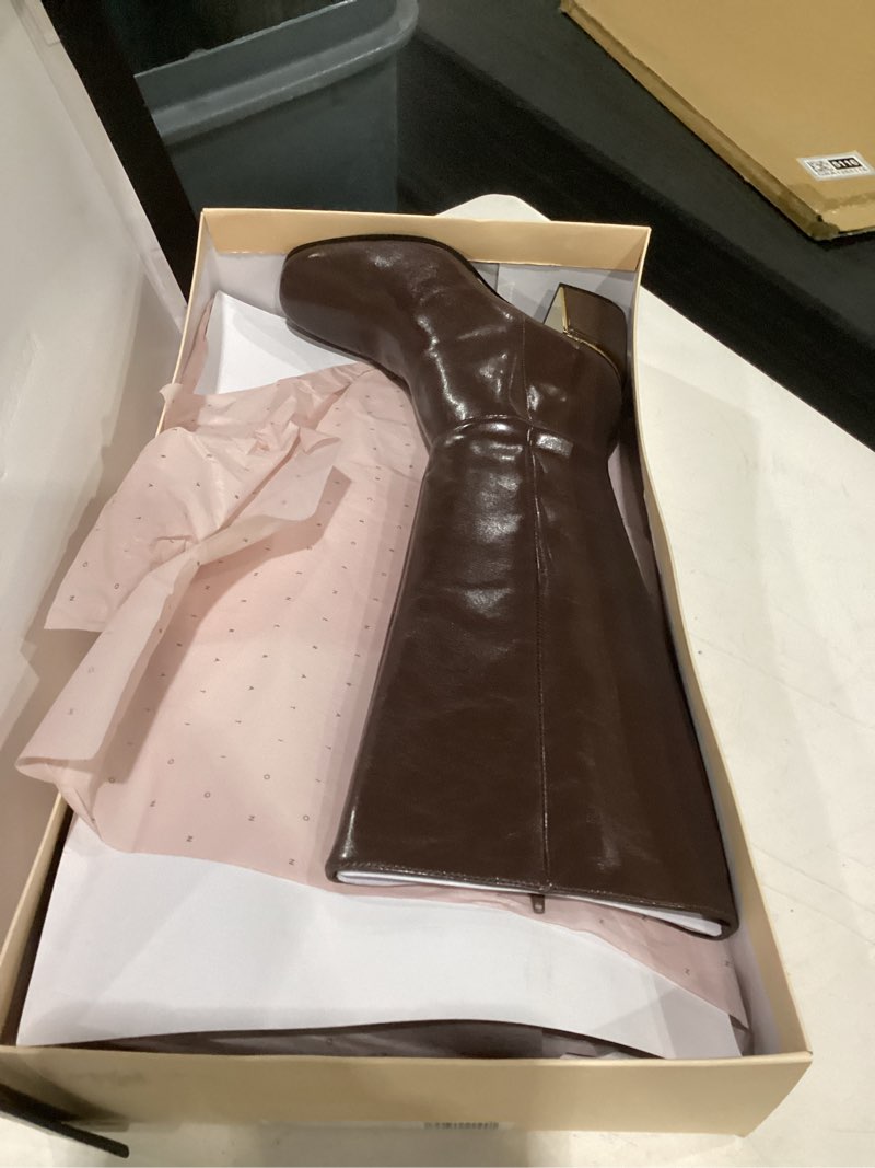 BCBGeneration Women's SEENA Fashion Boot, 8