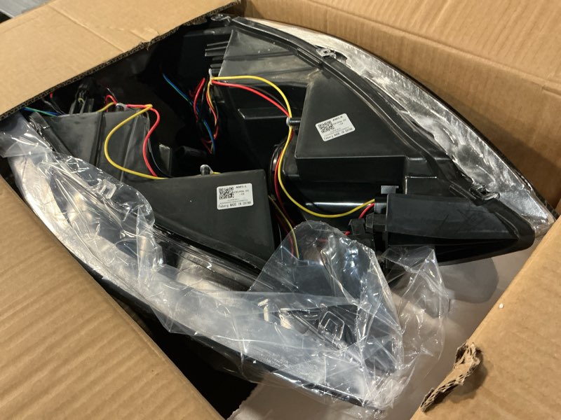 Condition photo showing Good Condition for headlights w/bulbs for 2006-2013 chevy impala, 2006-2007 chevy monte carlo, 2014-2016 impala limited halogen headlamp replacement driver & passenger side chrome - with h/l beam bulbs oe replacement