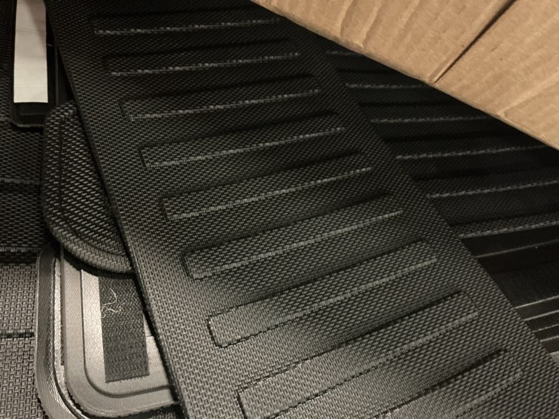 Condition photo showing Good Condition for yakitoko 3d tpe car trunk cargo liner mat for 2015-2020 chevrolet tahoe and gmc yukon 7seat with backrest mat custom fit all-weather waterproof floor protection, heavy duty & odorless 2015-2020 tahoe and yukon