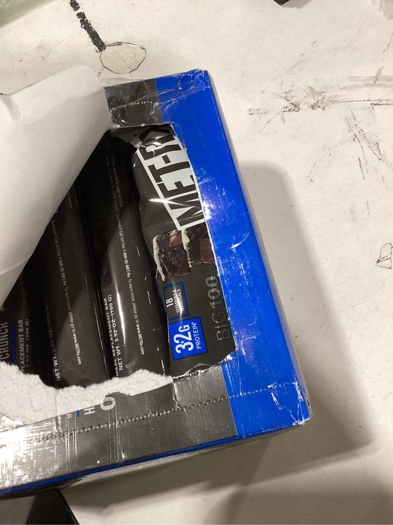 Condition photo showing As Is for MET-Rx Big 100 Protein Bar, Meal Replacement Bar, 32G Protein, Super Cookie Crunch, 9 Bars (Pack of 1) Super Cookie Crunch 9 Count (Pack of 1)