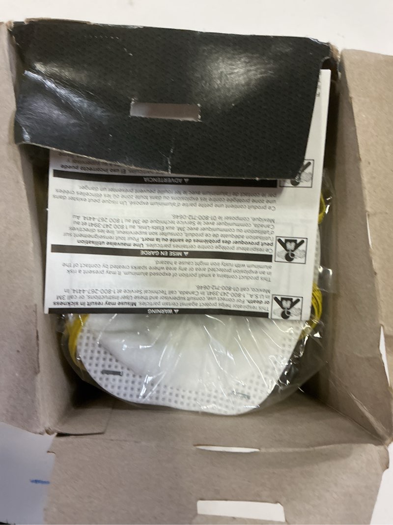 Condition photo showing New/Like New for 3M Cool Flow Valve Respirator 8511  N95  White  10 Masks