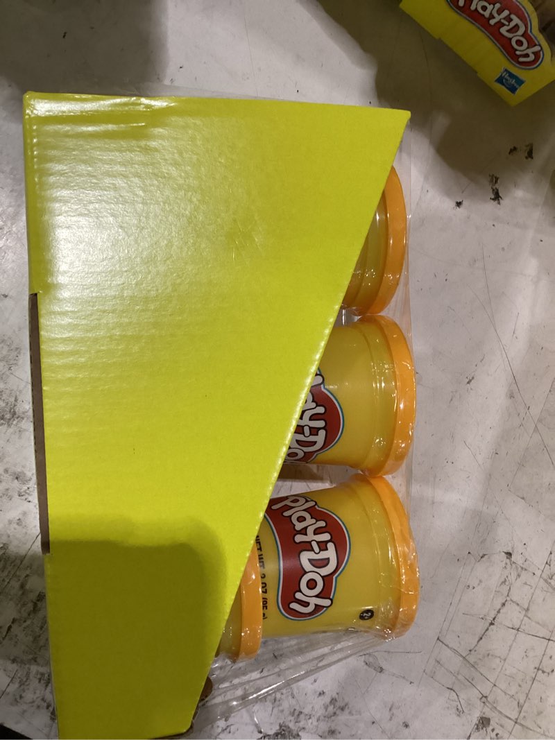 Condition photo showing New/Like New for playdoh tropical orange 6pcs