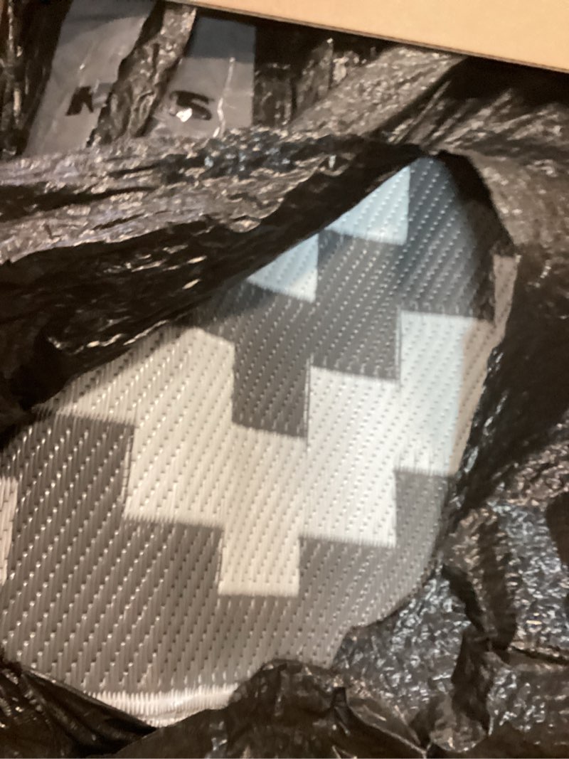 https://lotting-media.assets.bidfta.com/lotting_cf8677f4-26a4-4818-acce-2f3341f284bf