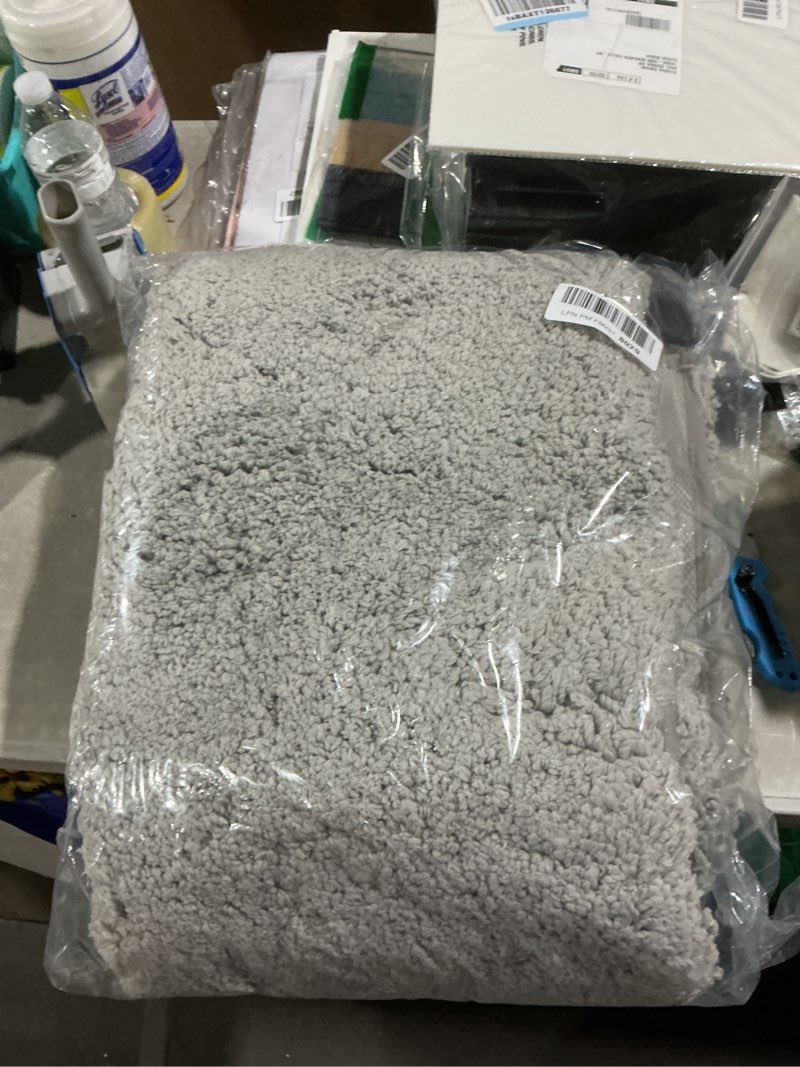 Condition photo showing Good Condition for grey bathrom runner rug 24x70 - extra large soft plush bath mat, thick long non-slip shaggy floor mat, ultra-absorbent for master bathroom vanity grey 2' x 5'10" (24''x70'' bathroom rug)