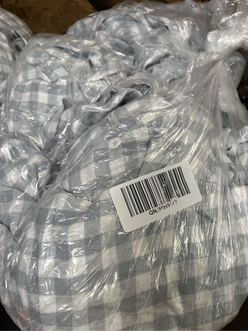 https://lotting-media.assets.bidfta.com/lotting_cf944b58-a9dc-444e-aa0f-b16d5034f81d