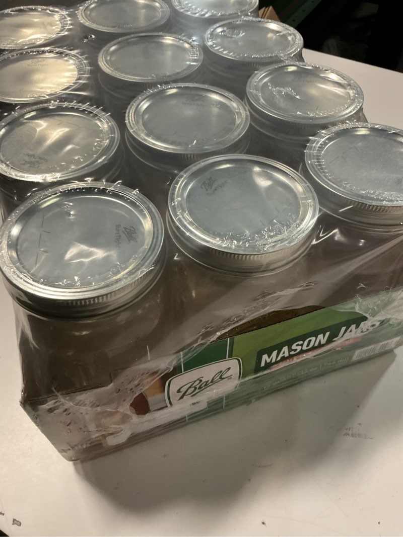 Condition photo showing Good Condition for 67000 ball qt mason jar wm 12-pack