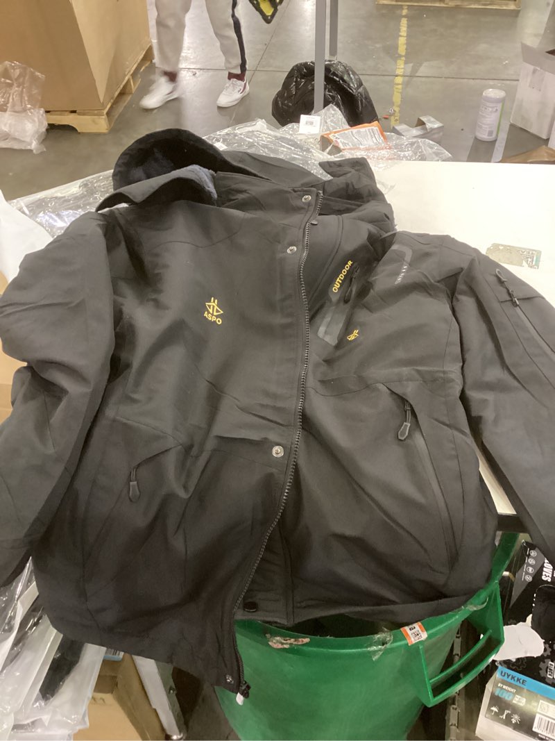 Condition photo showing New/Like New for Raincoat