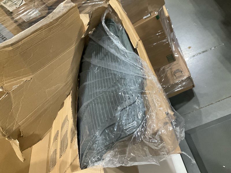 Condition photo showing Good Condition for automotive floor mats gray climaproof for all weather protection universal fit for most cars, suvs, and trucks (trimmable heavy duty 3 row 4pc full set) fh group f11306gray-3row (b01huuvxas)