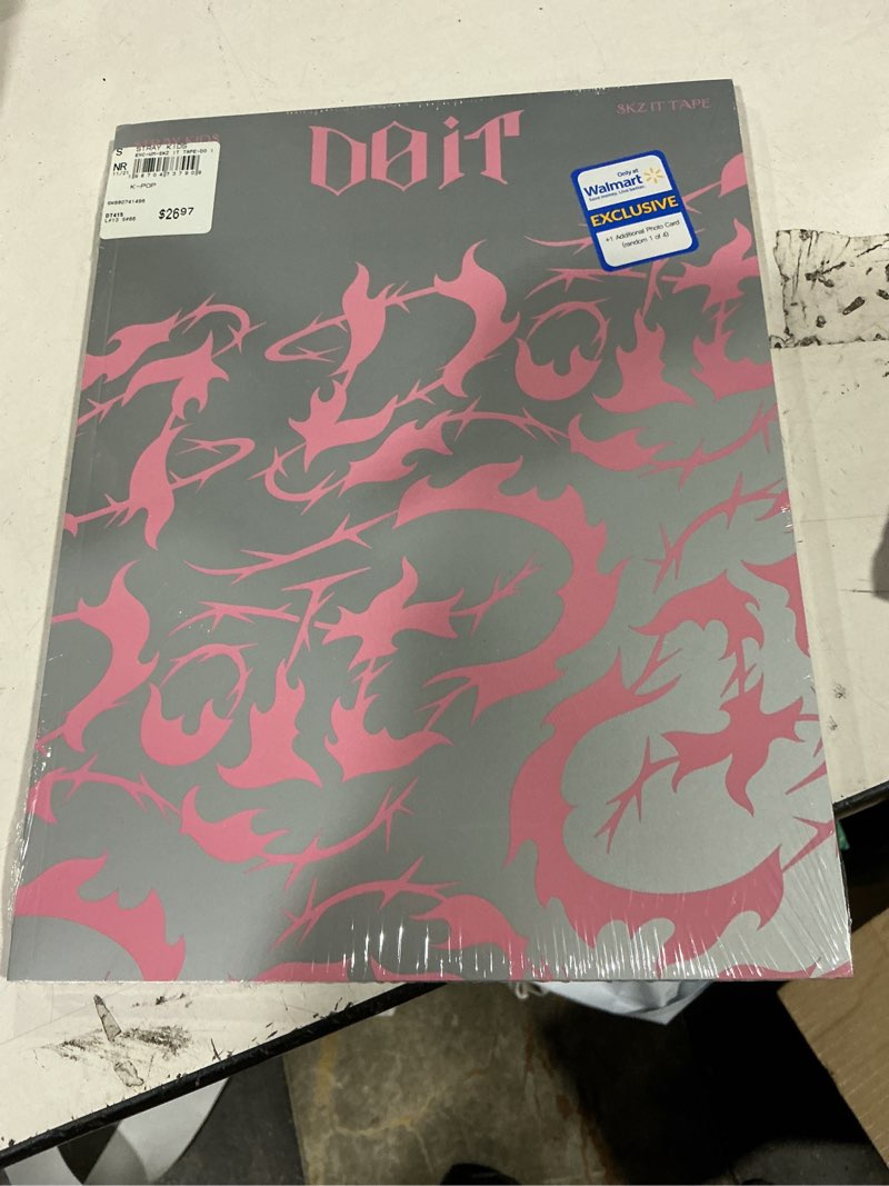 Condition photo showing New/Like New for stay kids - skz it tape 'do it' (it ver.) (walmart exclusive) - cd