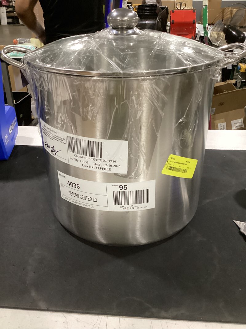 Condition photo showing As Is for 20 qt stock pot with glass lid