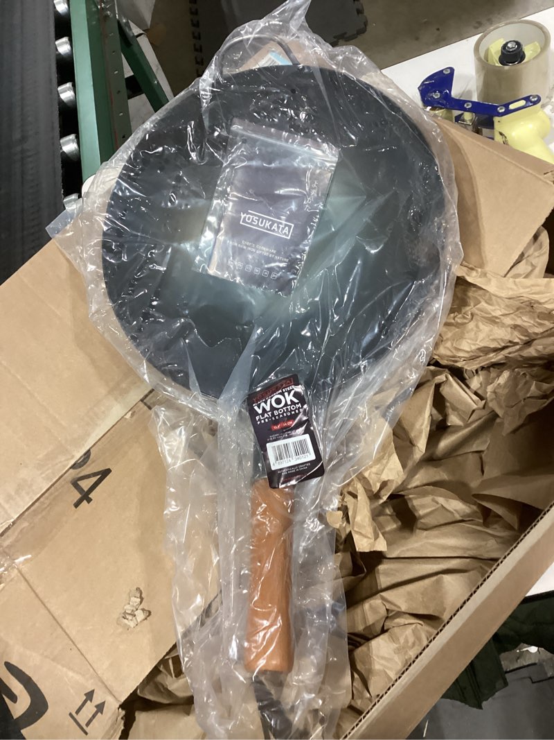 Condition photo showing Good Condition for Babish Carbon Steel Flat Bottom Wok and Stir Fry Pan, 14-Inch