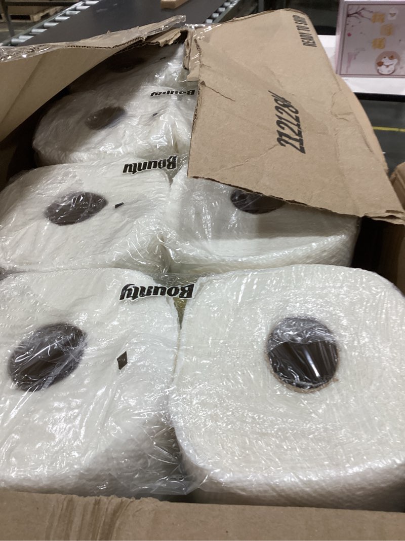 Condition photo showing New/Like New for bounty paper towels quick size, white, 16 family rolls = 40 regular rolls family 117 sheet (pack of 16)