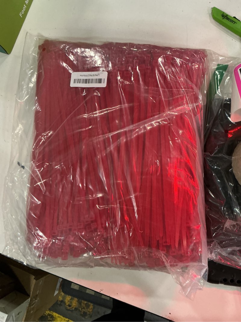 Condition photo showing New/Like New for xingo 12 inch red zip ties 1200 pcs, 75 lbs ultra strong tensile strength, uv resistant cable ties, self-locking plastic ties for indoor and outdoor use