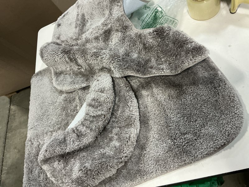 Condition photo showing Good Condition for 3piece toilet seat cover set - toilet seat cover +toilet lid cover + toilet rugs u shaped washable, fits most elongated round and oblong toilet(machine washable,quick-dry) brown