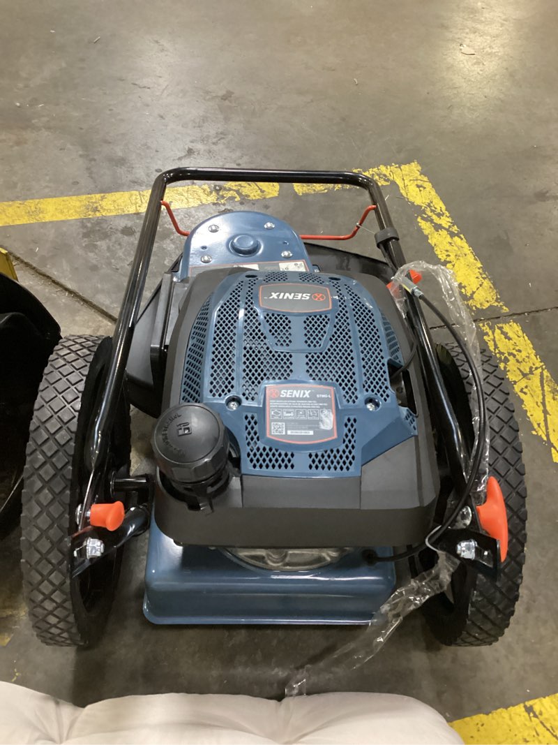 Condition photo showing Good Condition for senix 22-inch lawn mower featuring a 3-in-1 capability for mulching, bagging, or side discharge.it is powered by a 163cc 4-cycle gasoline engine.