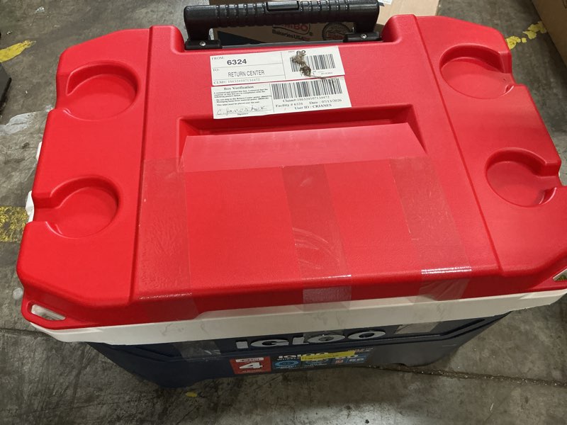 Condition photo showing Good Condition for igloo 60-quart rolling ice chest cooler - texas edition