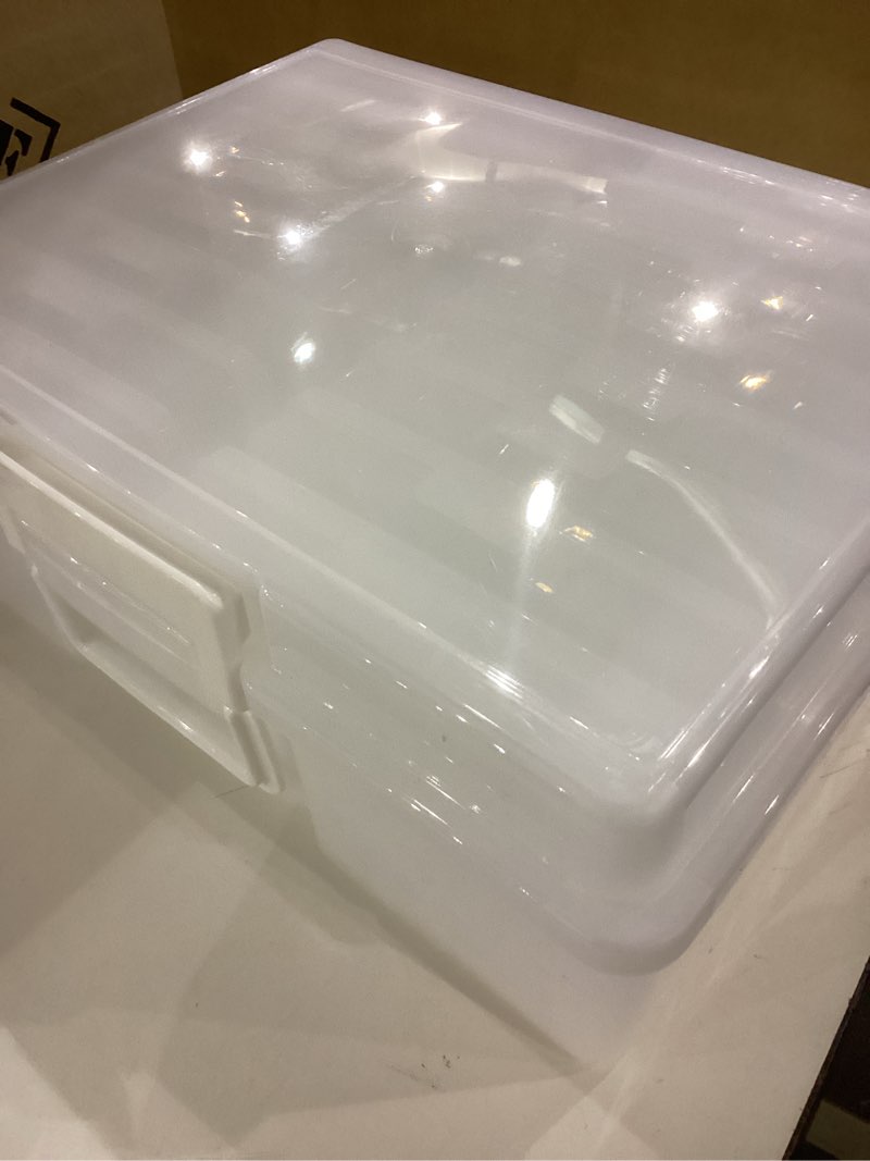 Condition photo showing Good Condition for 2 Pack Extra Large 4" x 6" Photo and Embellishment Craft Keeper with 16 cases, Clear