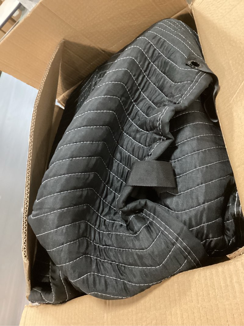 Condition photo showing Good Condition for VEVOR Sound Dampening Blanket, 96" x 80", Extra Large Studio Grommeted Blanket with Grommets, Light Blocker for Door Acoustic Noise Blocking Blanket Studio Sound Absorption Sheet, Black