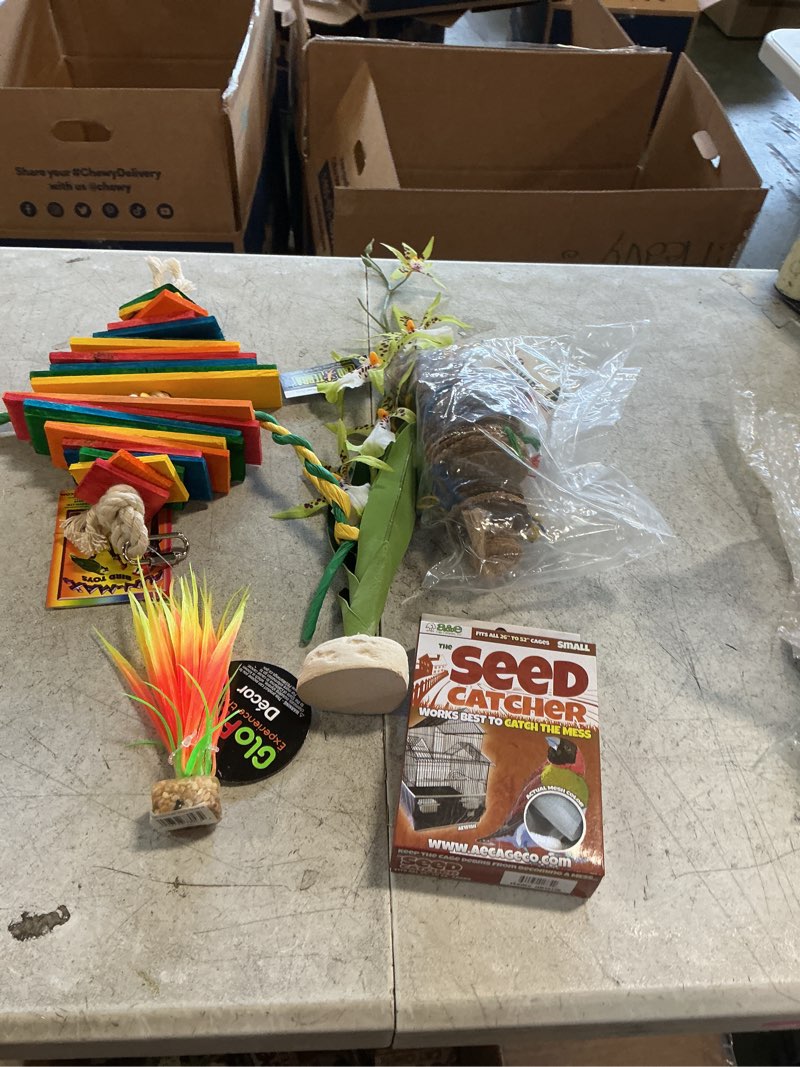 Condition photo showing New/Like New for Assortment of small pet items,miscellaneous small,variety of items,multiple pieces,5 pieces total