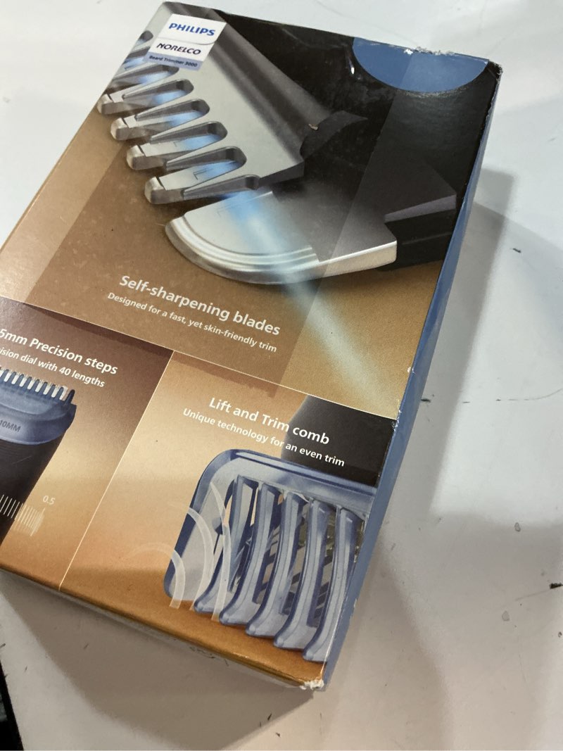 Condition photo showing Good Condition for Norelco Philips 100% Waterproof Beard Trimmer 3000 Series with Self-Sharpening Blades, 40 Adjustable Beard Trimmer Length Settings & Two Lift&Trim Combs, USB Charging, BT3620/40 Black BT3620/40