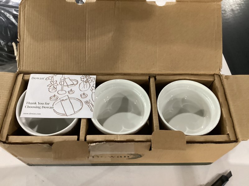 Condition photo showing New/Like New for DOWAN 8 oz Ramekins Oven Safe for Creme Brulee, Souffle Dish Baking Bowls, Custard Cups for Pudding Dips Sauce Dessert Yogurt Ice Cream, Ceramic Ramiken Set of 6, Soft White 8 oz White