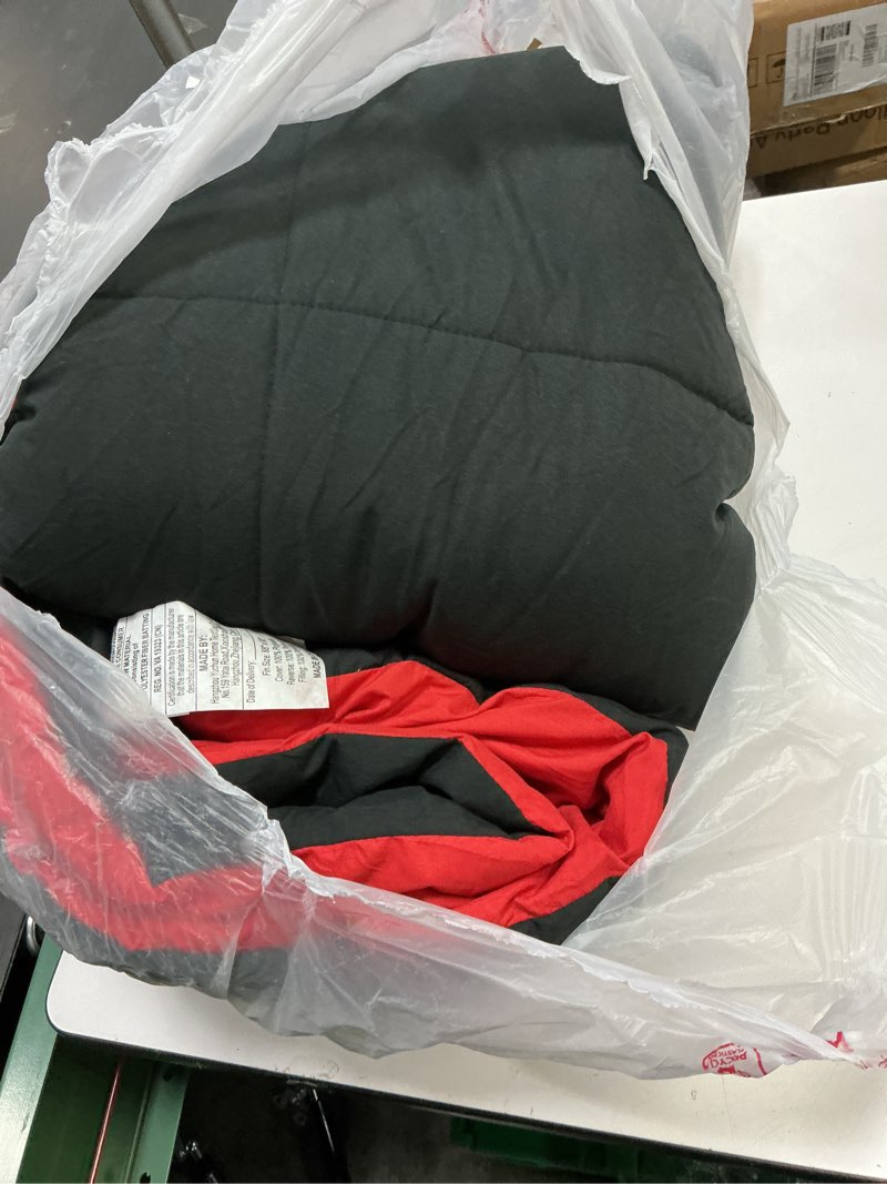 Condition photo showing As Is for Anluoer Queen Comforter Set 7 Piece, Reversible Bed in a Bag Queen Size, Lightweight Bedding Set with 1 Comforter(88"*88"), 2 Pillow Shams, 2 Pillowcases, 1 Flat Sheet, 1 Fitted Sheet, Red & Black 01 - Black&red-grid Queen(88"*88")