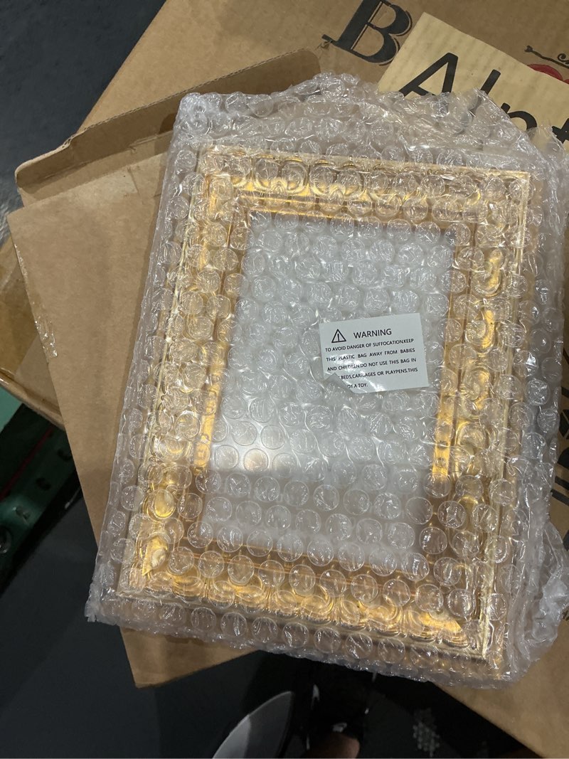 Condition photo showing Good Condition for violabbey 4x6 picture frame gold, vintage photo frame for wall or tabletop display, classic design for office home decor, fits 4x6 pictures gold 4x6