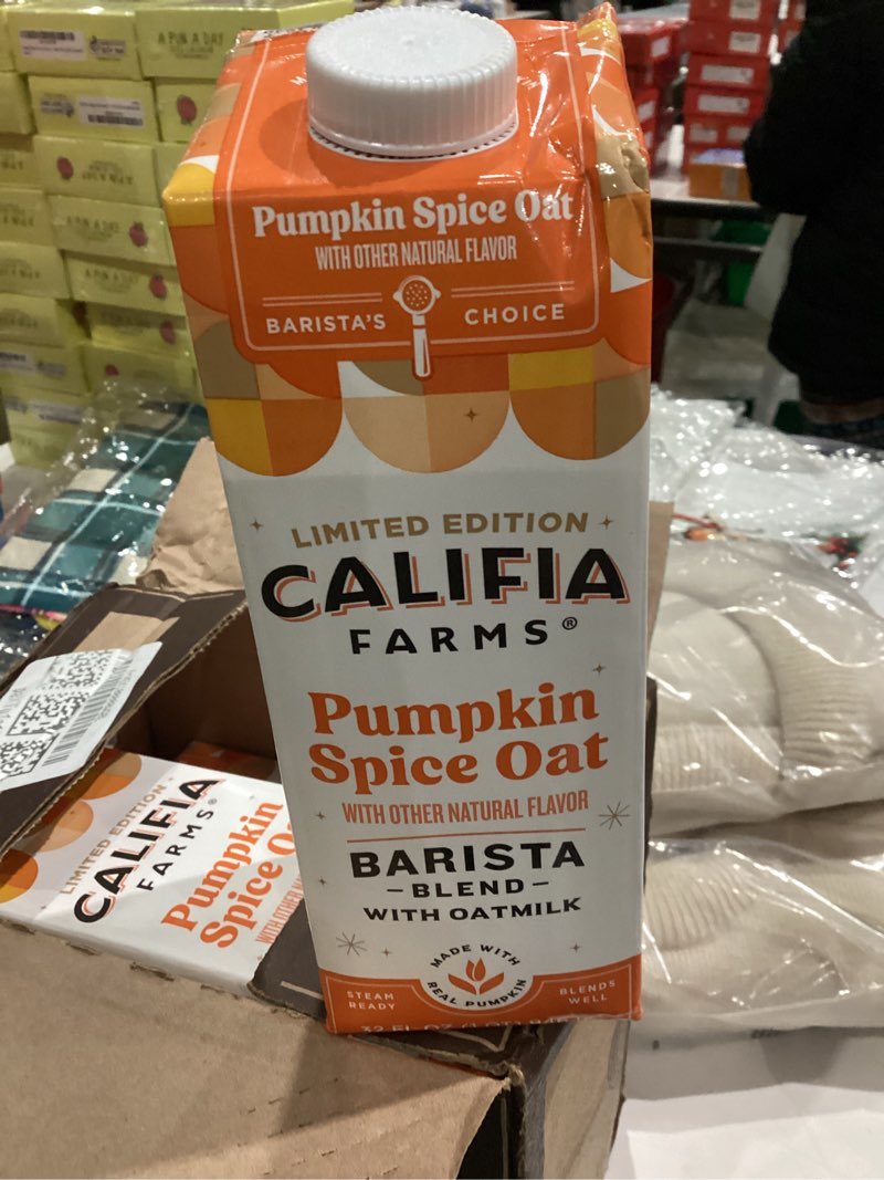 Condition photo showing Good Condition for Califia Farms - Pumpkin Spice Oat Barista Blend Oat Milk, 32 Oz (Pack of 6), Shelf Stable, Dairy Free, Plant Based, Vegan, Gluten Free, Non GMO, High Calcium, Milk Frother, Creamer, Oatmilk Pumpkin Spice Oat Barista 32 Fl Oz (Pack of 6)