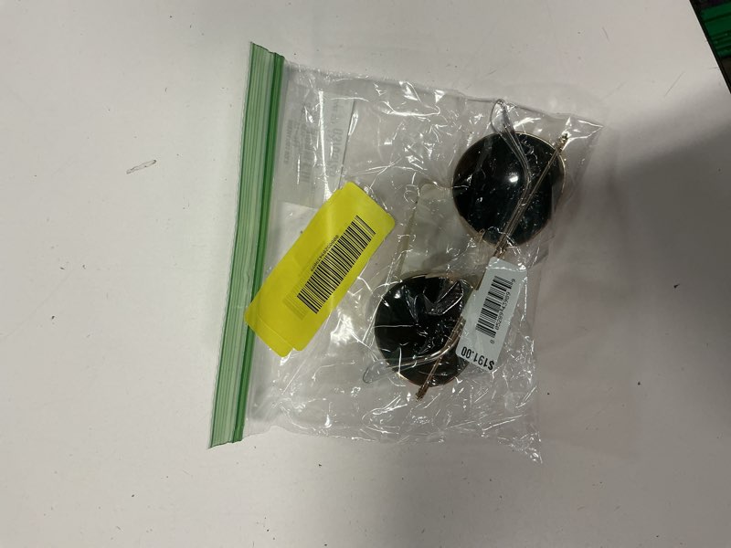 Condition photo showing Good Condition for ray-ban rb3447 round metal sunglasses