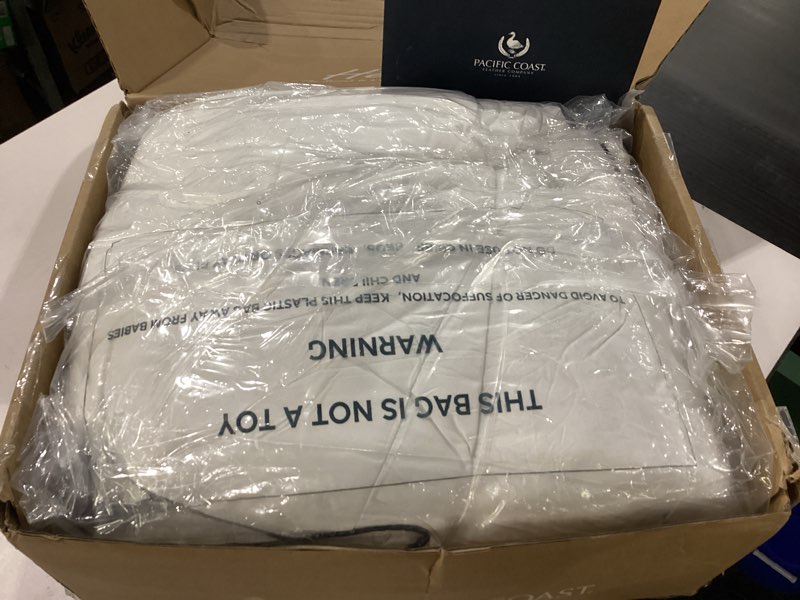 Condition photo showing Good Condition for Pacific Coast Goose Feather Down Fiber Comforters King Size, Extra Fluffy White Duvet Insert, Ultra-Soft, Breathable, All Season Hotel Luxury Bedding Comforters, 8 Corner & Center Loops (106"x90")