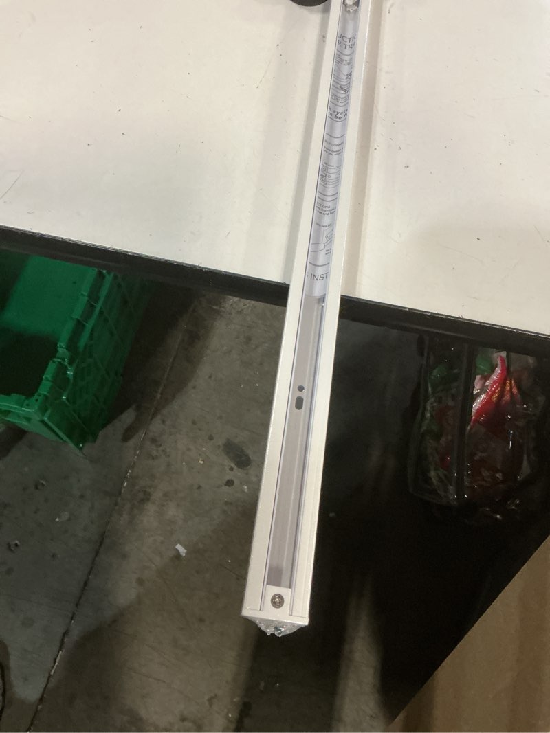 Condition photo showing New/Like New for 3 wires 4 feet track with double end cap-white