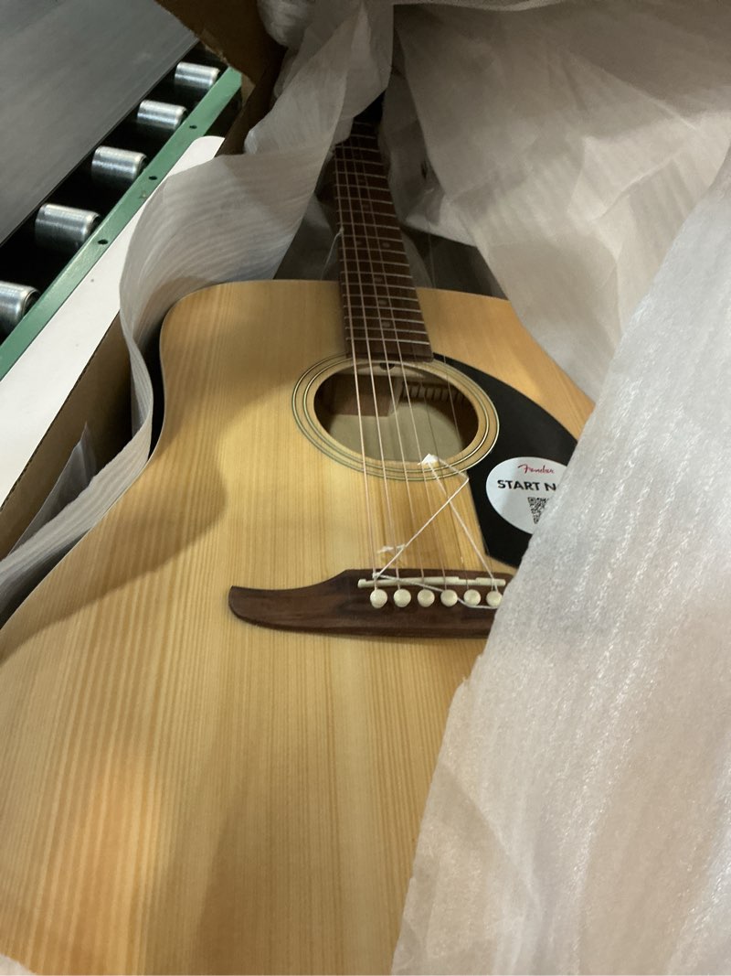 Condition photo showing Good Condition for Fender California Debut Redondo Series Acoustic Guitar, Beginner Guitar, 2-Year Warranty, Natural