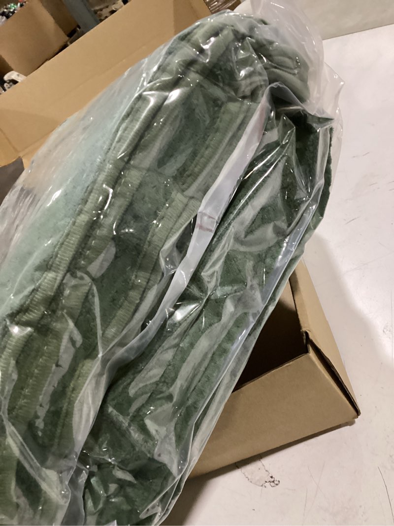 Condition photo showing New/Like New for YTYC 39x78 Inch Oversized Bath Sheets Extra Large Bath Towels Set of 6 Super Soft Luxury Microfiber Shower Towels for Bathroom 80% Polyester(Olive Green,6 Piece) 02_olive Green Bath Sheets Set-6 Piece