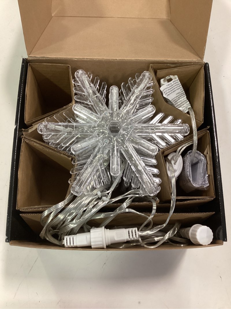 Condition photo showing Good Condition for 72440 - GE Color Effects® LED 8pc Snowflake Icicle Lights, 96ct, RGB