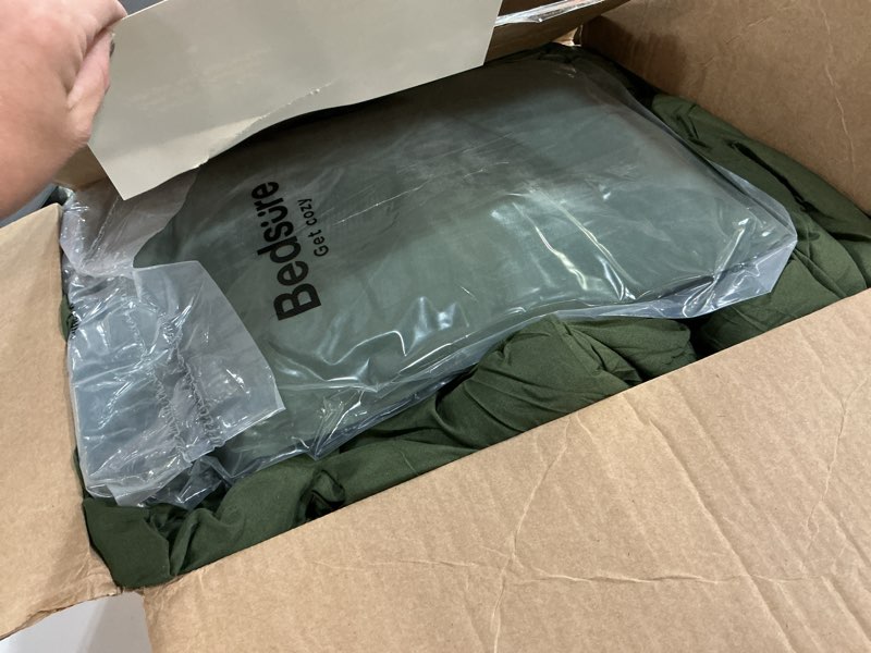 Condition photo showing As Is for bedsure oversized king comforter set, dark green soft prewashed bedding for all seasons, 3 pieces gentlesoft™ bed set, 1 lightweight comforter (120"x98") and 2 pillowcases (20"x36") oversized king(120"x98") 03 - dark green