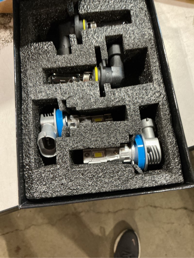 Condition photo showing New/Like New for fit for gmc 2013-2019 acadia light bulbs, high/low beam fog light bulbs combo, 800% brightness csp chips, 6000k white, efficient heat dissipation, pack of 4