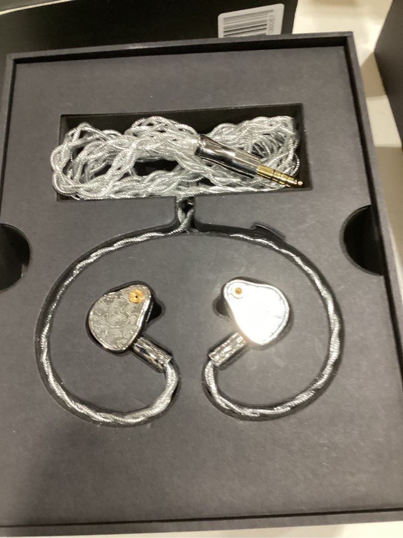 Condition photo showing Good Condition for linsoul inawaken twilight-ds 4dd+8ba in-ear monitors, hybrid iems with titanium alloy +steel build, hifi wired earbuds with detachable 2 pin occ+alloy copper cable for hifi audiophiles & musicians