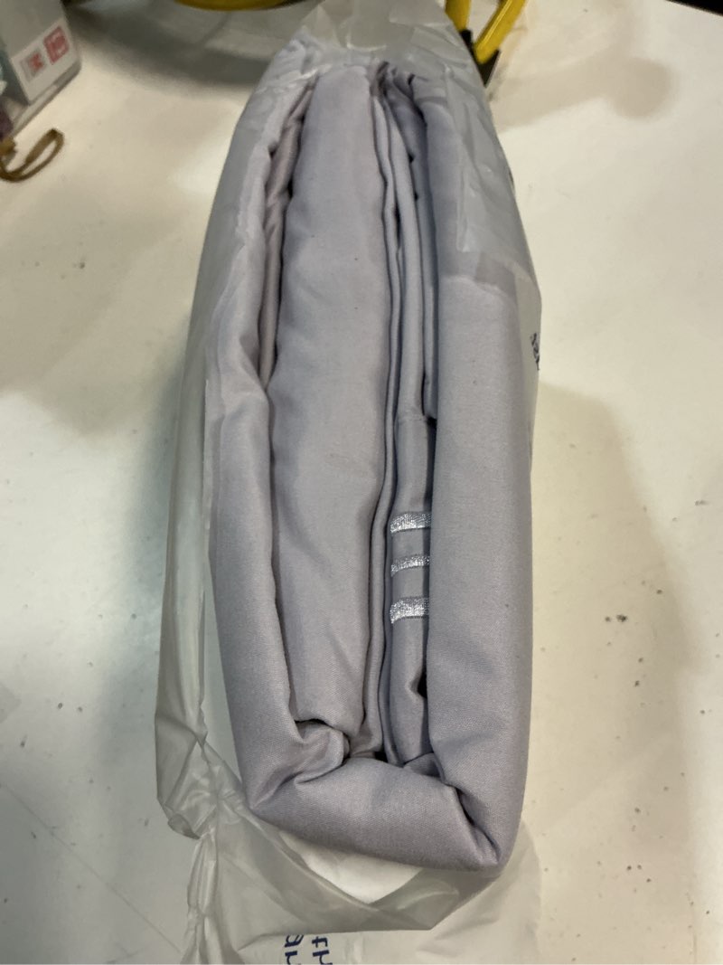 Condition photo showing Good Condition for full size 4 piece sheet set - comfy breathable & cooling sheets - hotel luxury bed sheets for women & men - deep pockets, easy-fit, soft & wrinkle free sheets - light lavender oeko-tex bed sheet set 33 - light lavender full