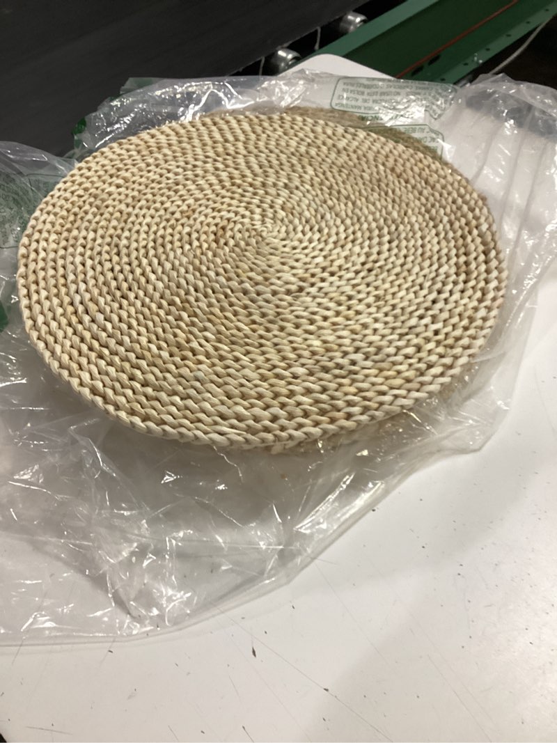 Condition photo showing Good Condition for placemats set of 6 corn husk woven placemat braided straw water hyacinth place mats for dining table, wedding, natural 13.8" in