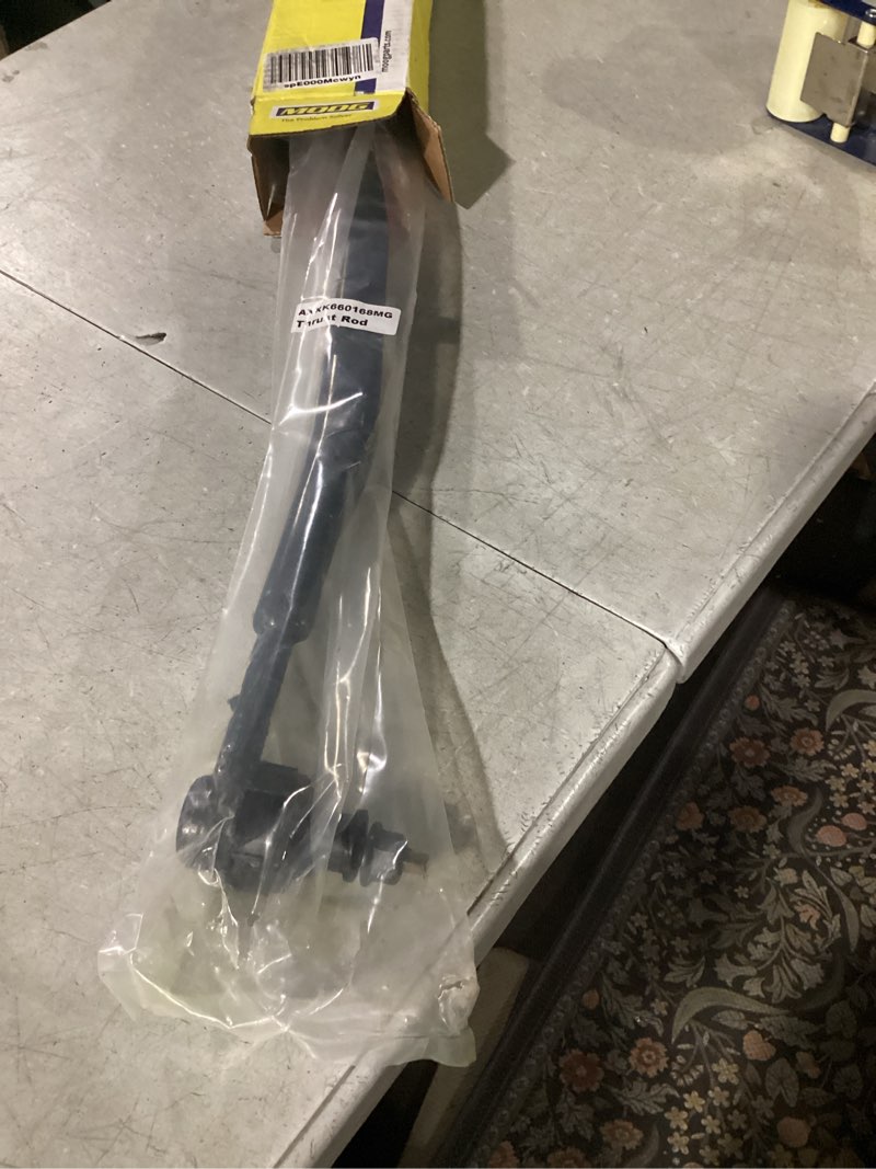 Condition photo showing Good Condition for MOOG RK660168 Rear Lower Rearward Suspension Control Arm and Ball Joint Assembly for Buick LeSabre