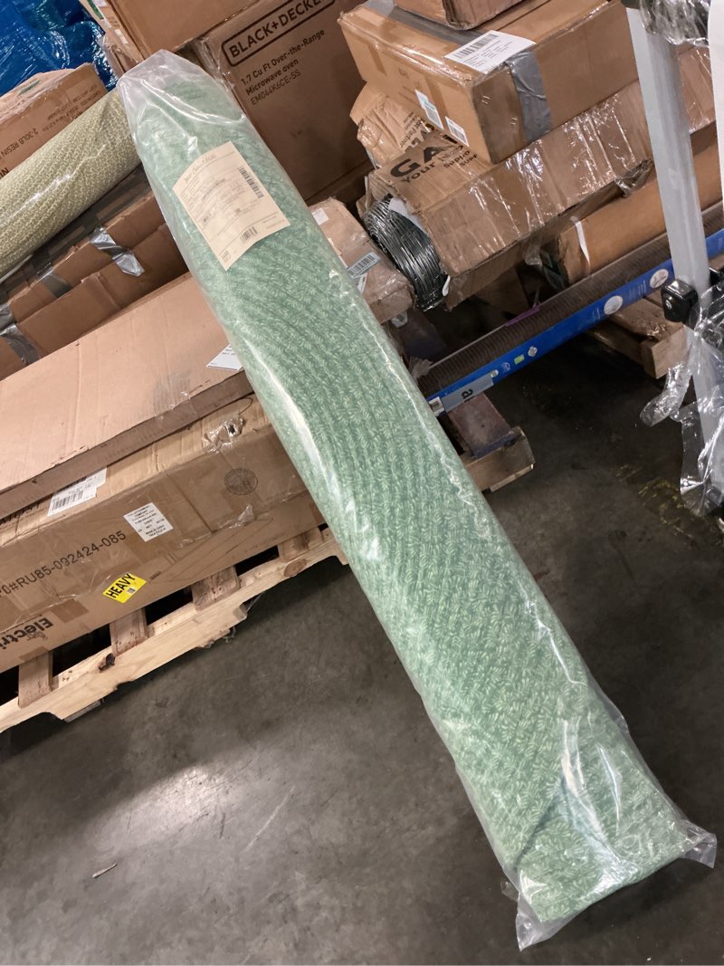 Condition photo showing New/Like New for colonial mills tranquil fabric reversible rug - picnic green 3’x5’