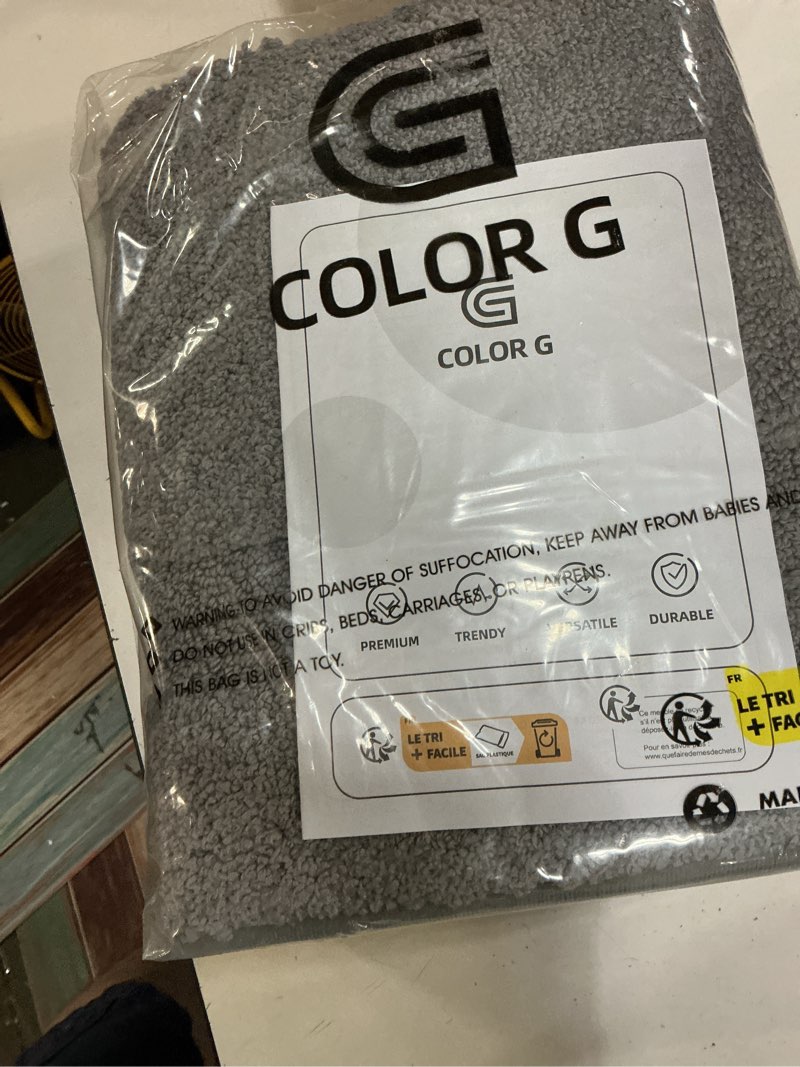 Condition photo showing New/Like New for color&geometry bathroom rugs non slip washable, 24"x36" large grey bath mat soft, super absorbent st