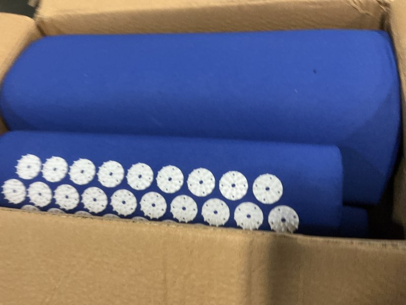 Condition photo showing Good Condition for ProsourceFit Acupressure Mat and Pillow Set for Back/Neck Pain Relief and Muscle Relaxation Blue/White XL