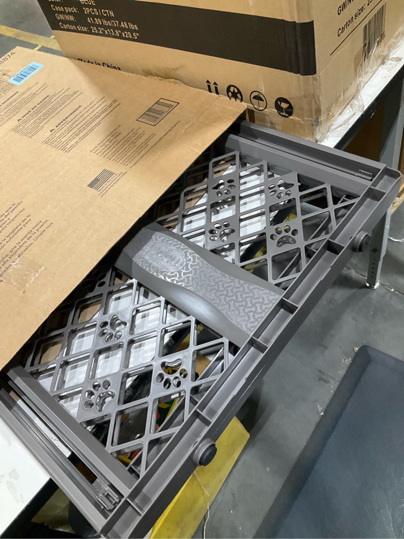 Condition photo showing Good Condition for mypet north states paws portable pet gate: 26-40" wide. pressure mount. no tools needed. made in usa, 23" tall, expandable, durable dog gates for doorways, fieldstone gray