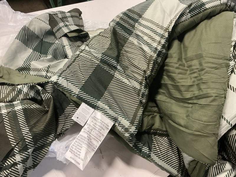 Condition photo showing Good Condition for mairêve olive green twin xl comforter set, twin xl bedding sets for boys girls 5 pieces for dorm farmhouse all season lightweight &comfy with fitted sheet, flat sheet (olive green, 66"x90")