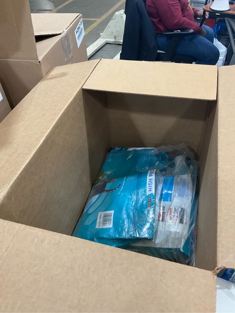 Condition photo showing As Is for Purina ONE Sensitive Stomach, Sensitive Skin, Natural Dry Cat Food, +Plus Sensitive Skin and Stomach Formula - 16 lb. Bag Turkey 16 Pound (Pack of 1)