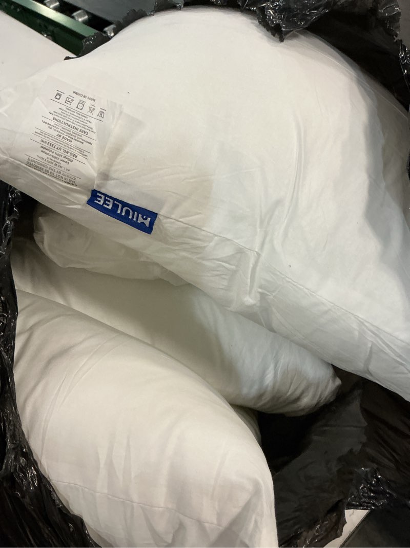 Condition photo showing Good Condition for miulee 18x18 pillow inserts with cotton cover,set of 4 100% virgin microfiber throw pillows for couch sofa and bed 4 18x18 inch