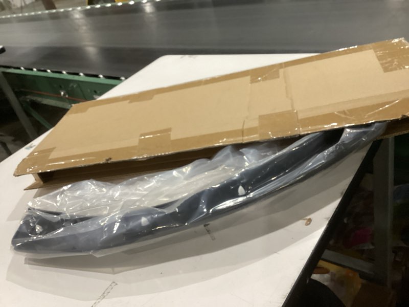 Condition photo showing New/Like New for labwork Passenger Right Front Side Fender-Flare Molding Replacement for Transit 2015-2023 BK3Z61278L01BB FO1291134C